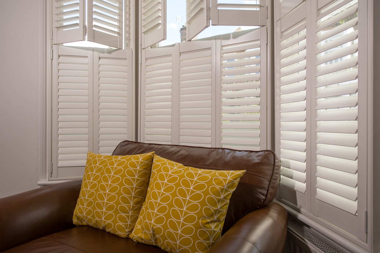 Tier-on-tier shutters in an Ipswich sitting room